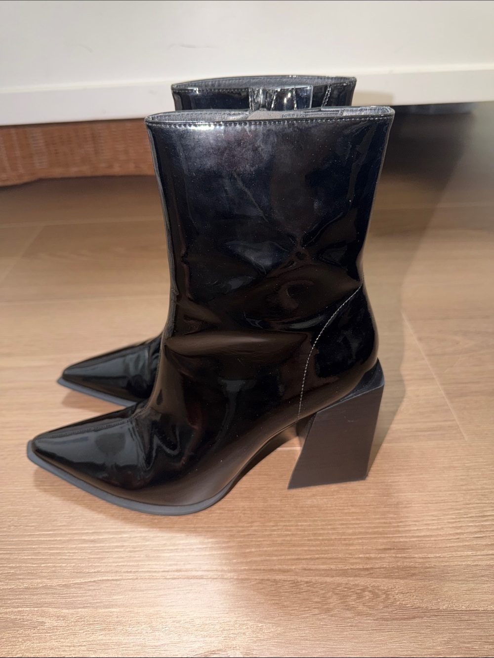 Jeffrey Campbell La Siren Black Patent Pointed Toe Ankle Boots - Picture 3 of 7